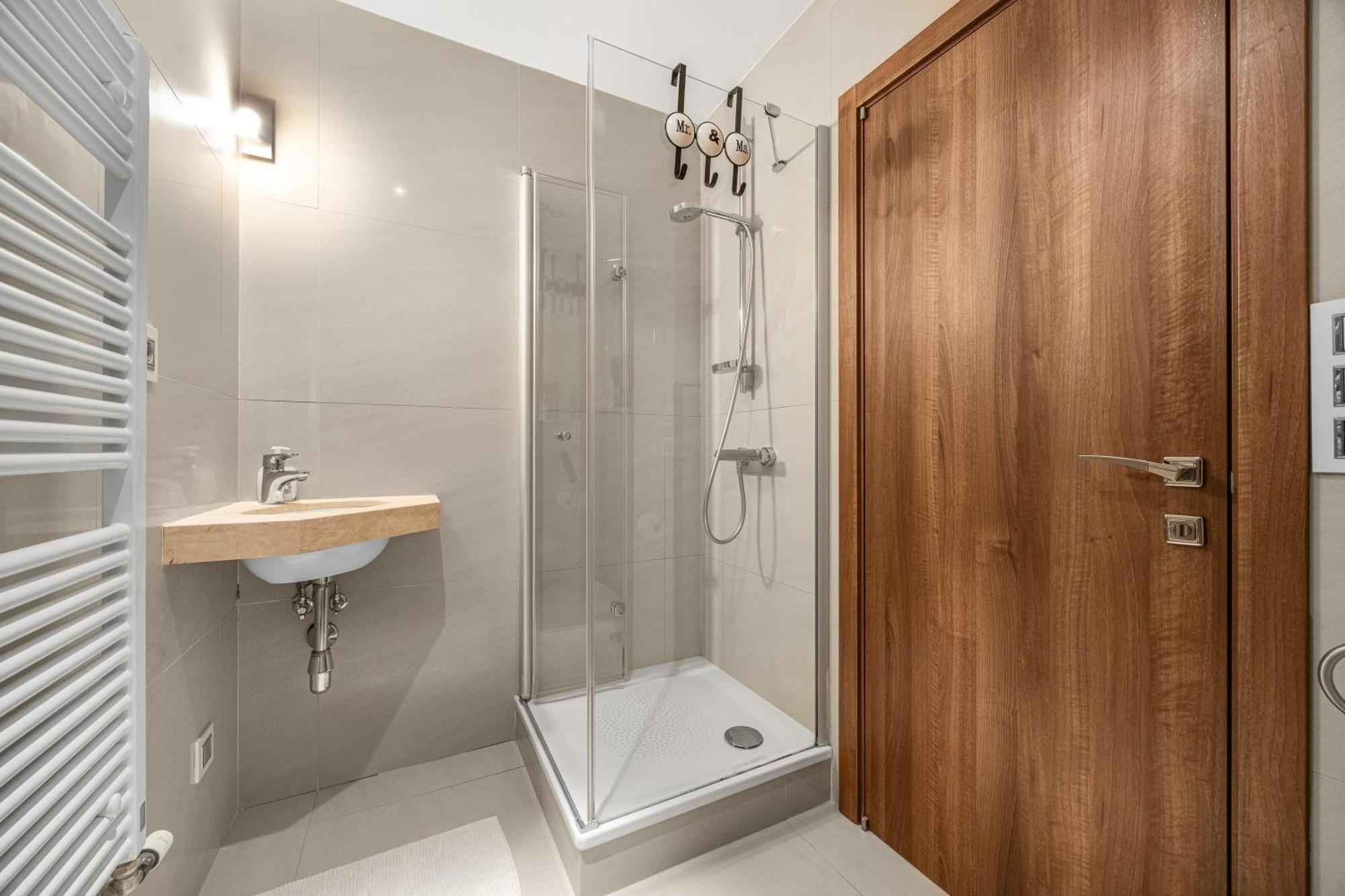 Revon Business Apartment 50 Dunajska براتسيلافا المظهر الخارجي الصورة