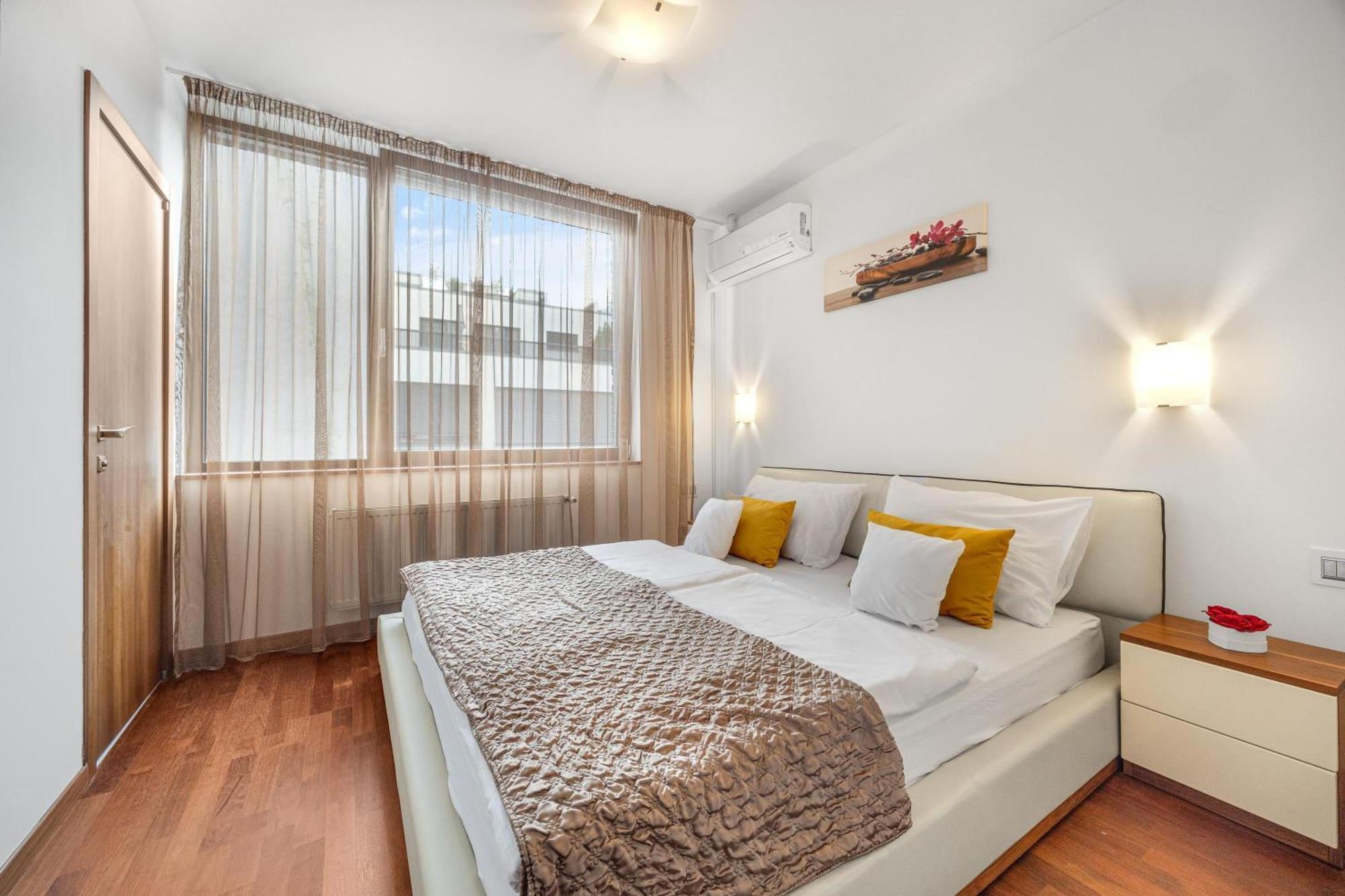 Revon Business Apartment 50 Dunajska براتسيلافا المظهر الخارجي الصورة